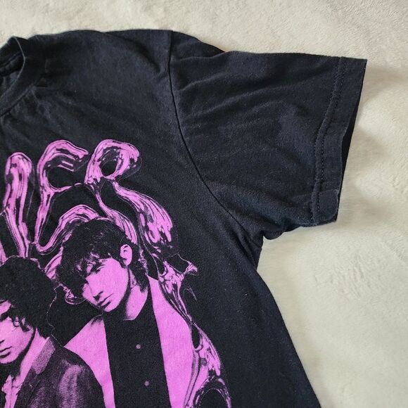 Gildan Black Tshirt With Irish Indie Group Inhaler Graphic Size Medium - Picture 3 of 5